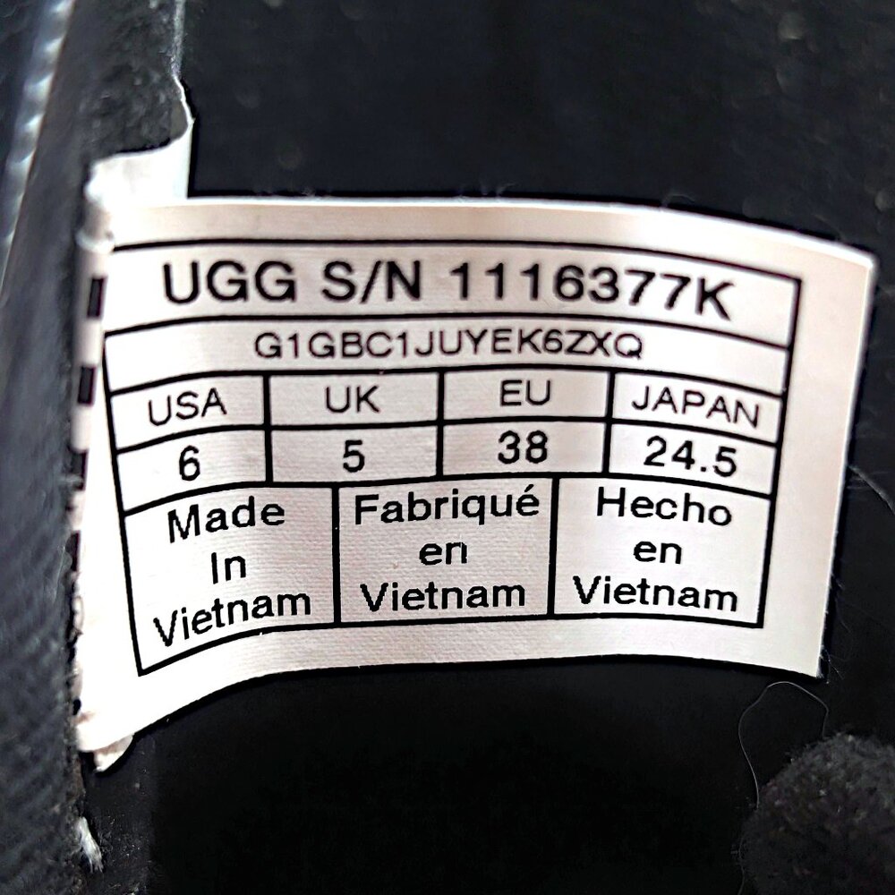 UGG Robley Glitter Black Shiny Big Kids Zipper Boots Size 6 Excellent Condition - Picture 8 of 9